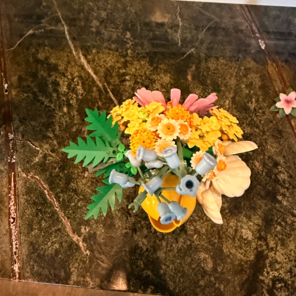 LEGO Botanical Wildflower Bouquet + Erewhon Glass Vase Decor - Picture 4 of 4